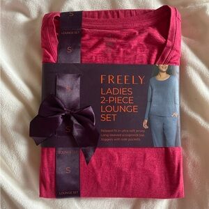 Freely 2-Piece Lounge Set